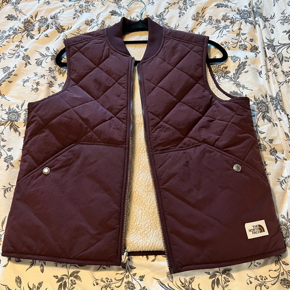 North face Sherpa vest